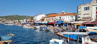 Eski Foça Limanı ve Balıkçı Tekneleri