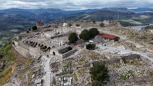Bergama Akropolü ve Sütunlar